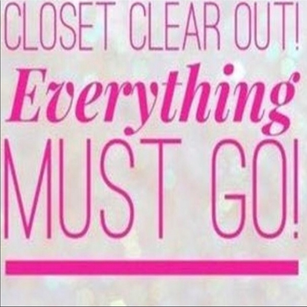 CLOSING DOWN CLOSET SOON!!!